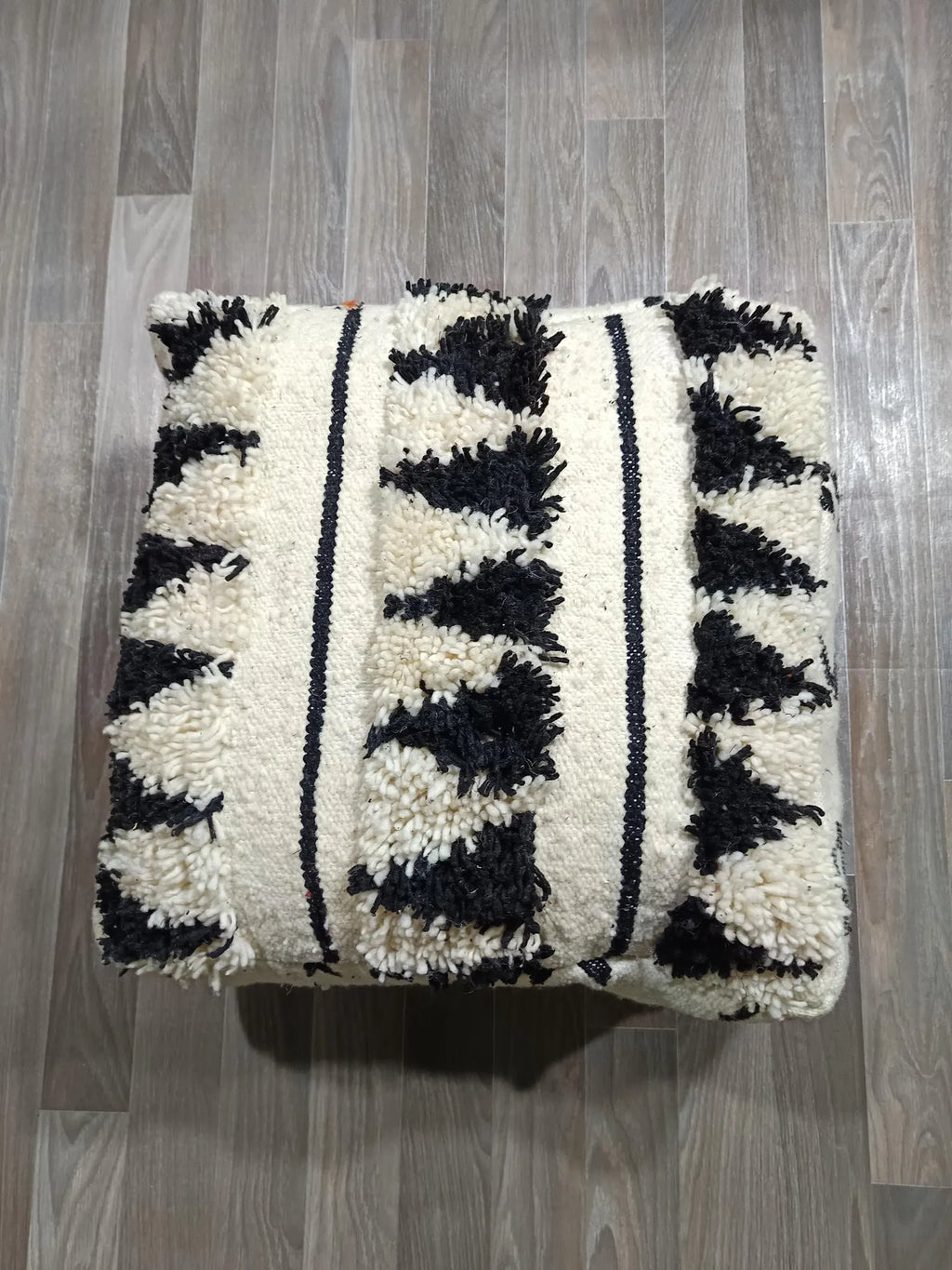 Handmade Moroccan Wool Pouf, Checkered Berber Kilim, 60cm x 60cm, Bohemian Home Decor
