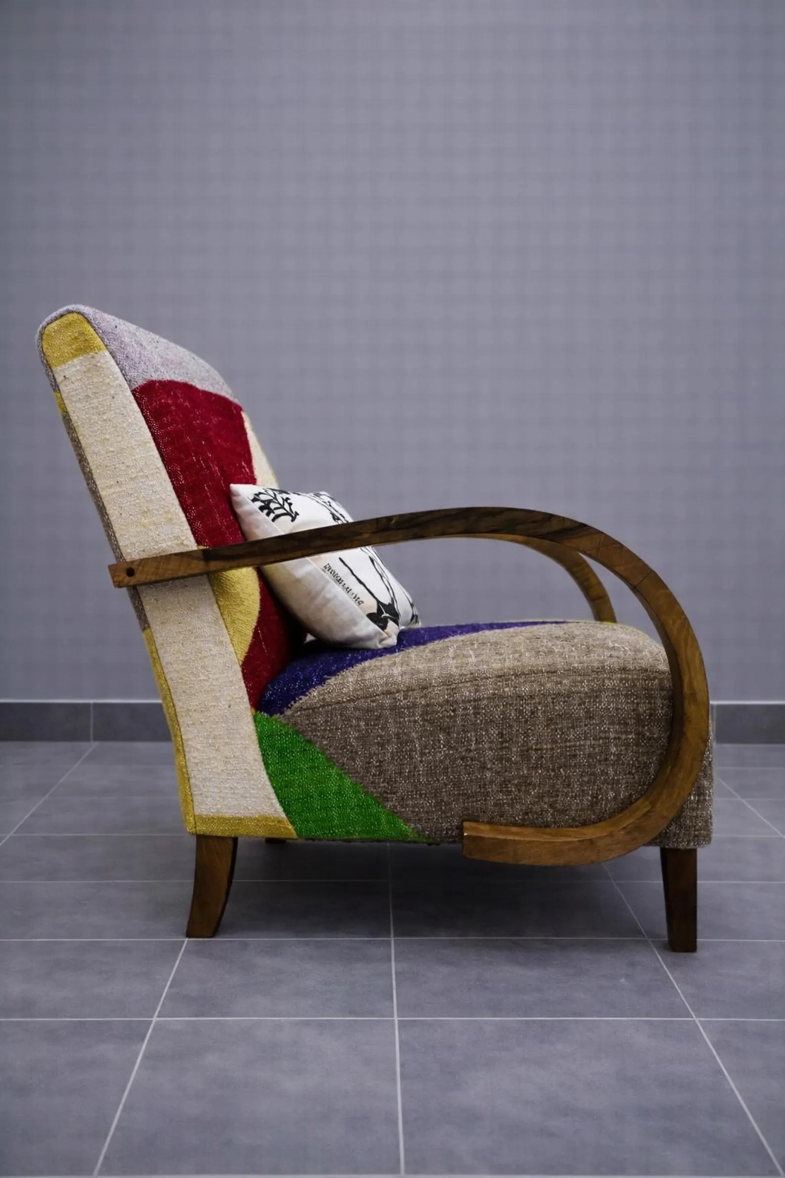 Wooden Upholstered Lounge Chair – Multicolor Accent Chair for Home Decor, 70x50x80 cm