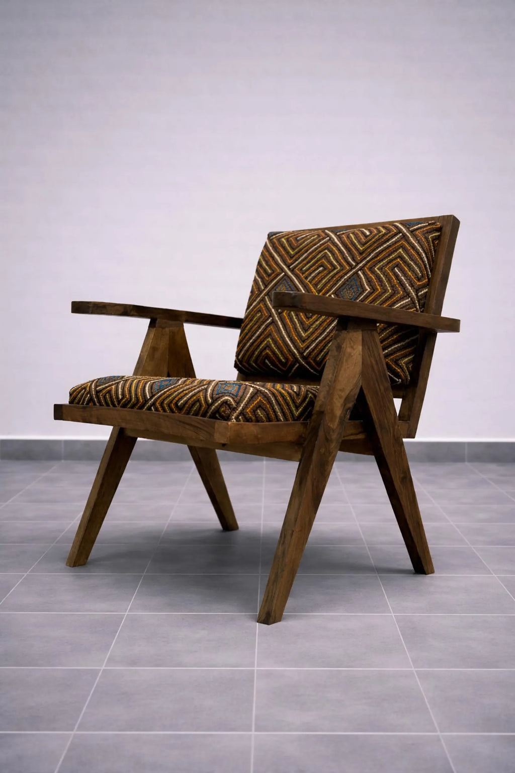 Wooden Upholstered Lounge Chair – Accent Chair for Home Decor, 70x50x80 cm