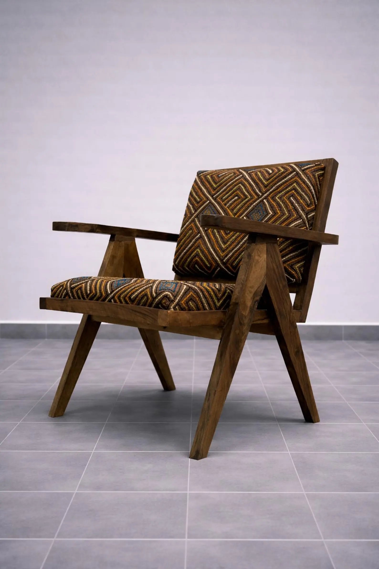 Wooden Upholstered Lounge Chair – Accent Chair for Home Decor, 70x50x80 cm